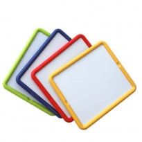 Pizarras de dibujo escolares. Caballetes de pintura